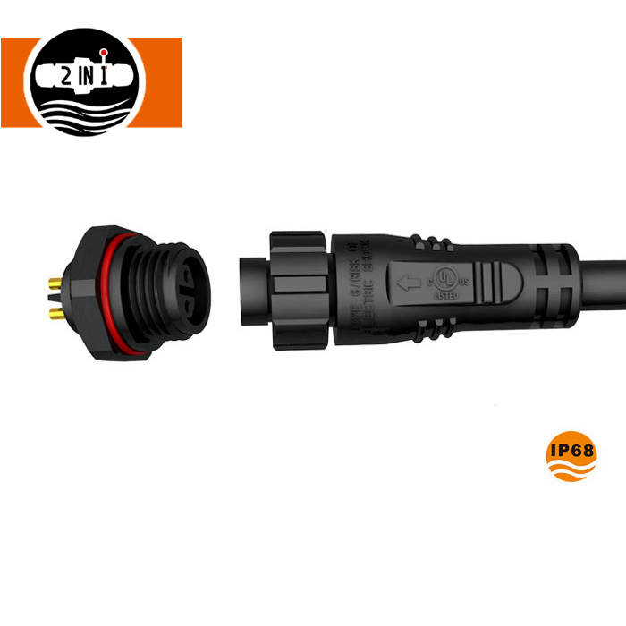 Hvorfor velge en vanntett panelmonteringskontakt for dine elektriske systemer?